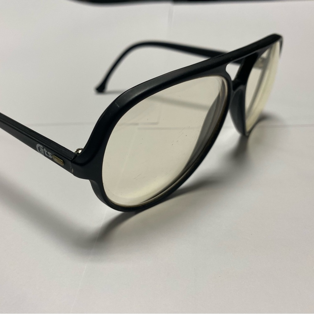 Ray-Ban Black Aviator Sunglasses with Light Tinted Lenses - Picture 3 of 9